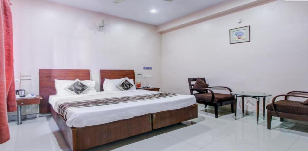 Fabexpress Tourist Plaza Hyderabad Exterior photo